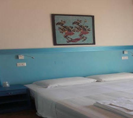 Giamaica Hotel Viserba Di Rimini Екстериор снимка